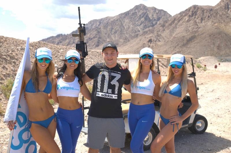 Have your Photo with the Team 2Vegas Girls